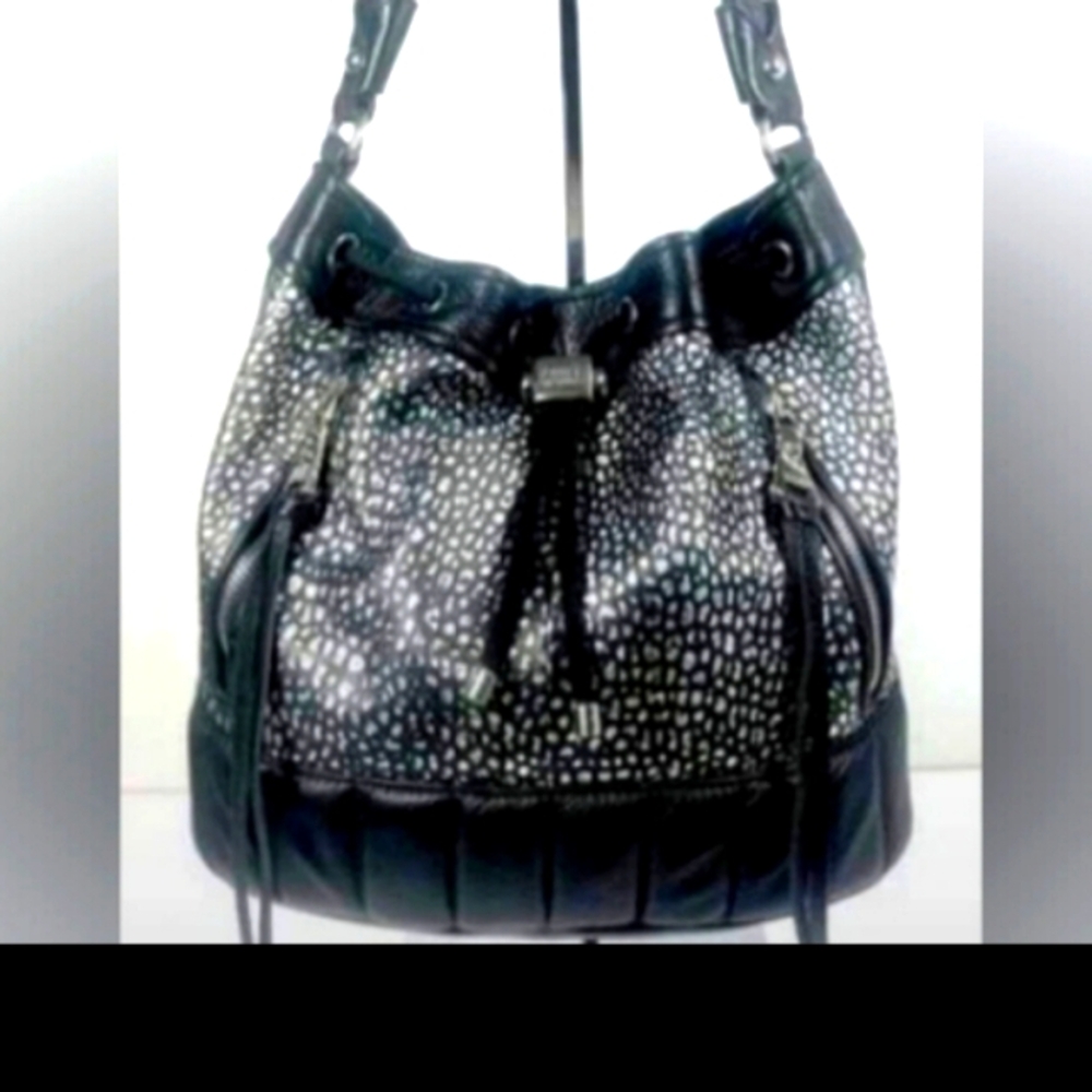 Aimee Kestenberg Pebbled Black/Silver Leather Drawstring Shoulder Bucket Bag EUC